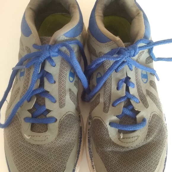 Champion Tennis Shoes - Picture 2 of 4